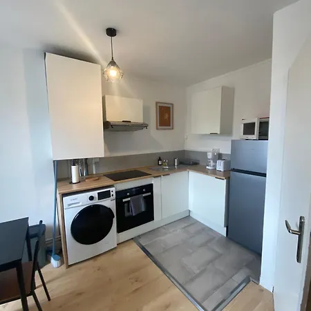 Avec Vue Apartment *